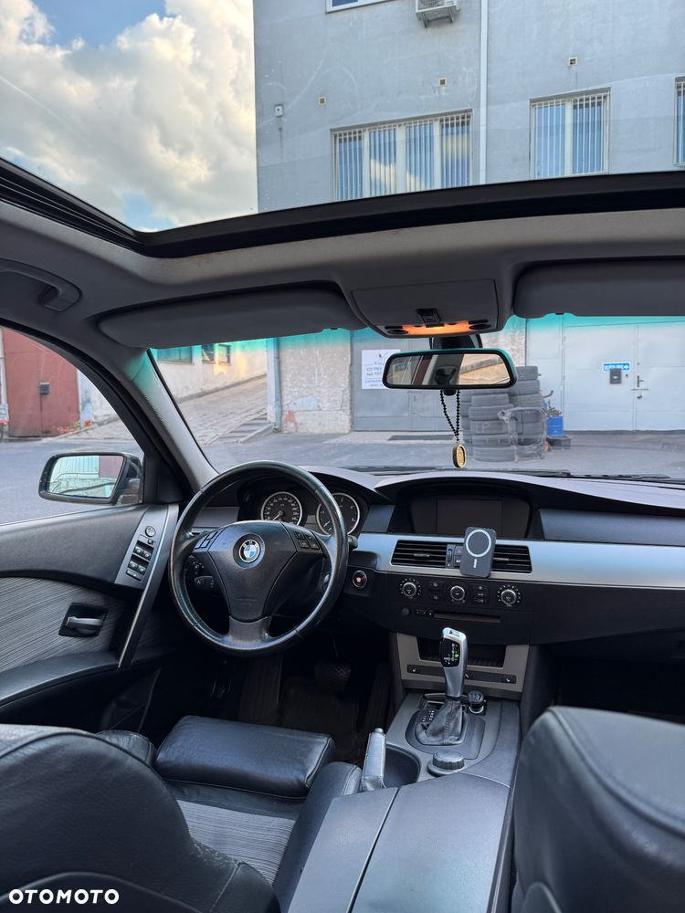 BMW Seria 5 525d - 19