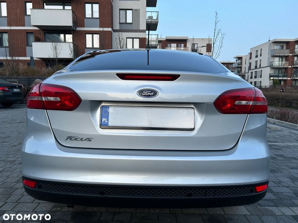 Ford Focus 1.6 Trend - 26