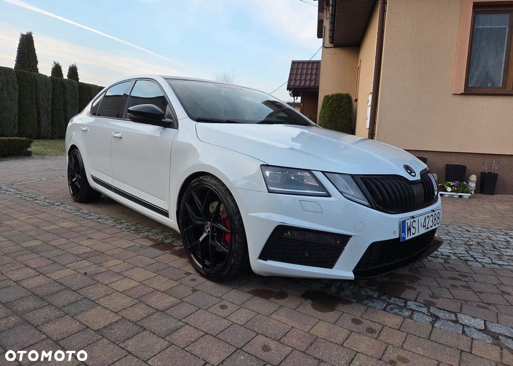 Skoda Octavia 2.0 TDI RS Challenge DSG - 6