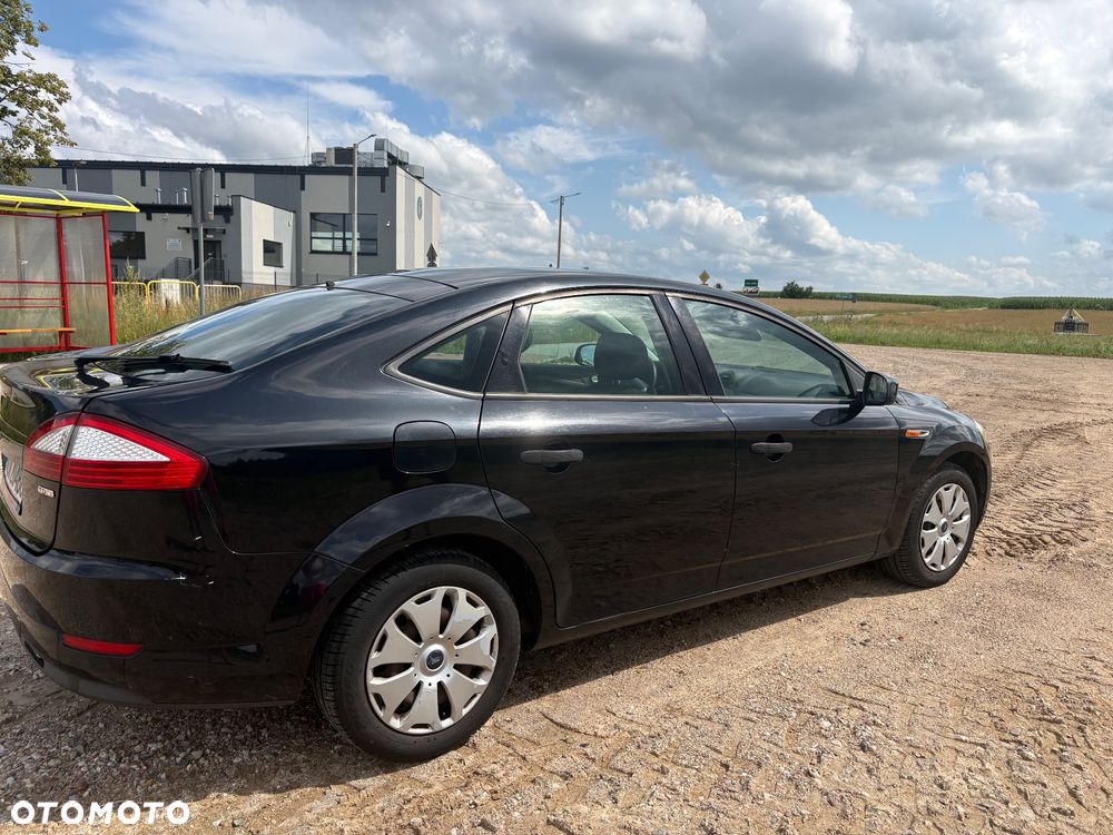 Ford Mondeo 1.8 TDCi Ambiente - 8