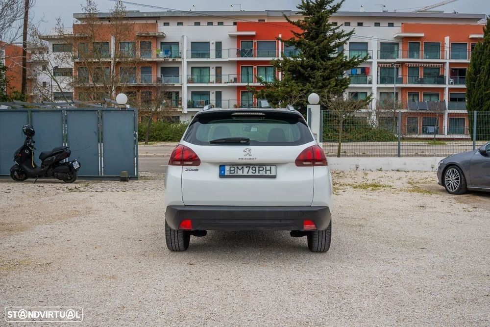 Peugeot 2008 PureTech 110 GPF Stop&Start EAT6 Signature - 15