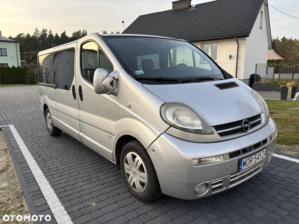 Opel Vivaro - 1