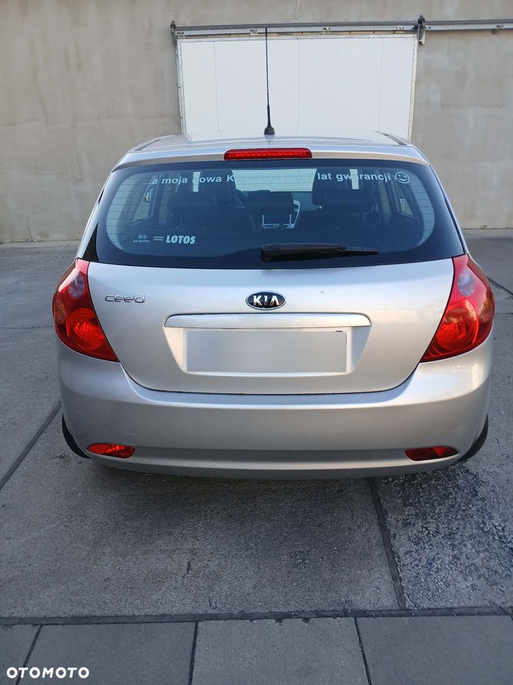 Kia Ceed 1.6 Optimum - 28