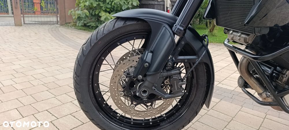 Suzuki V-STROM - 40