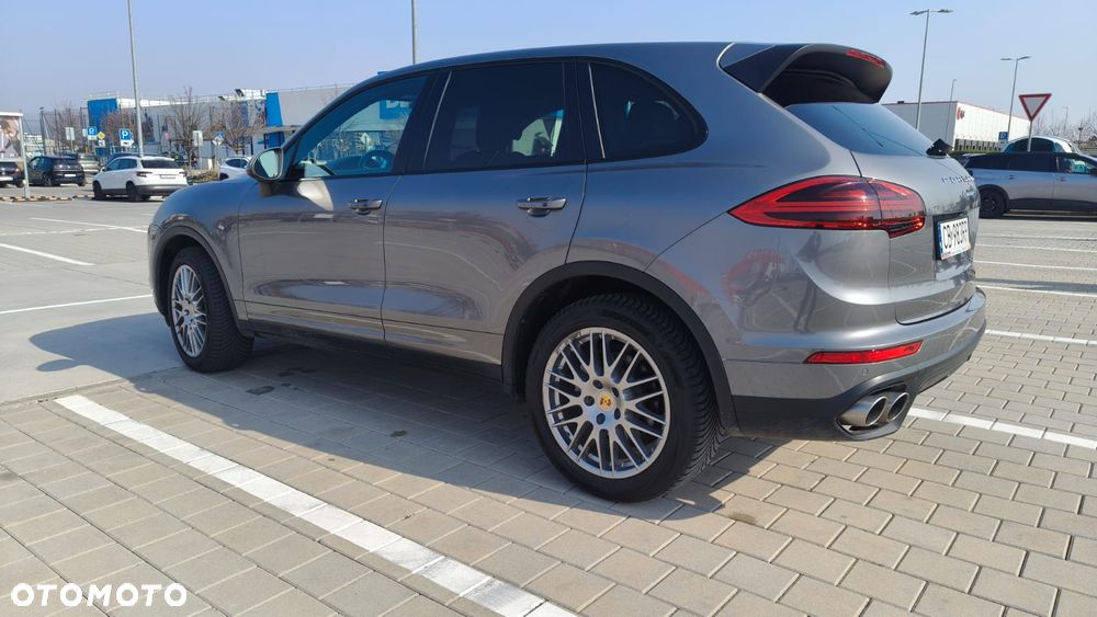 Porsche Cayenne S - 5