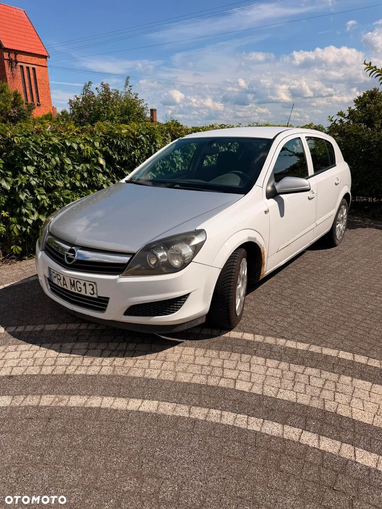 Opel Astra - 1