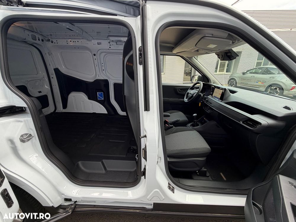 FORD Courier 2026 — imagine 16