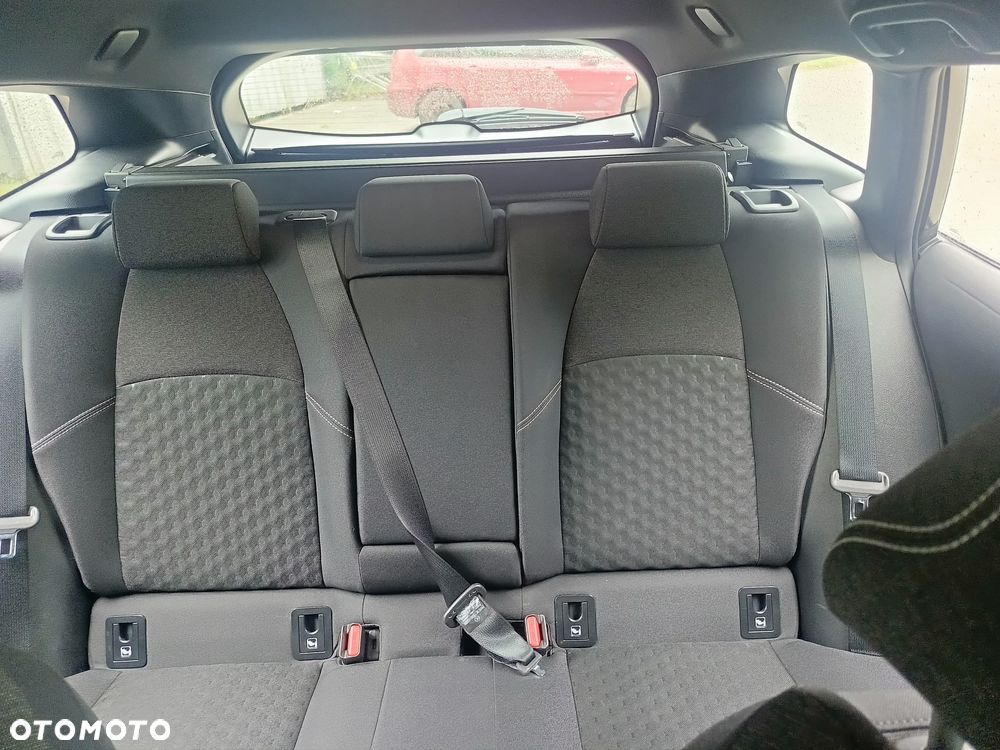 Toyota Corolla 1.8 Business Edition - 14