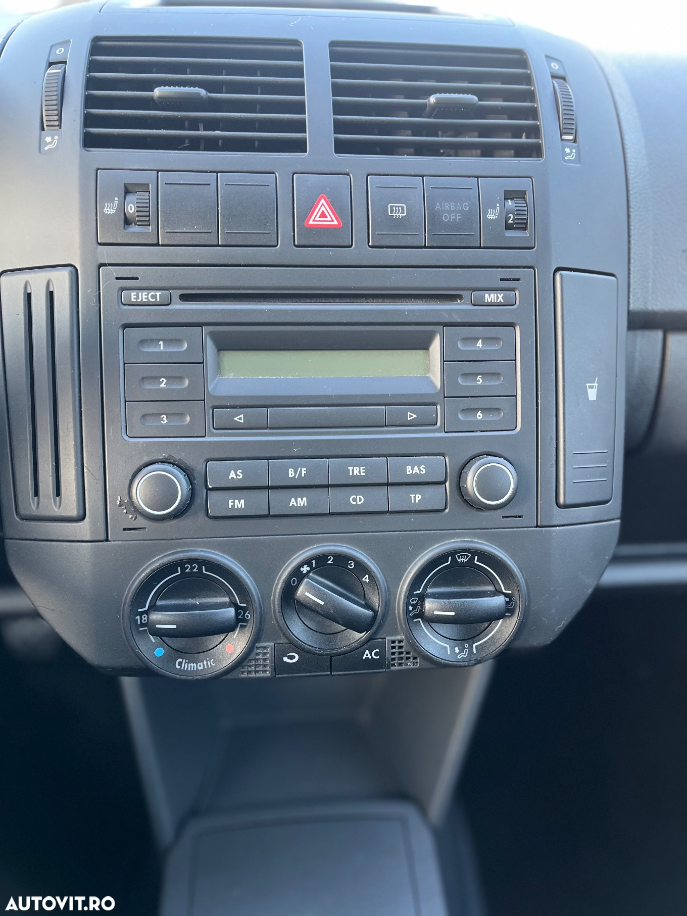 Volkswagen Polo 1.4 - 13