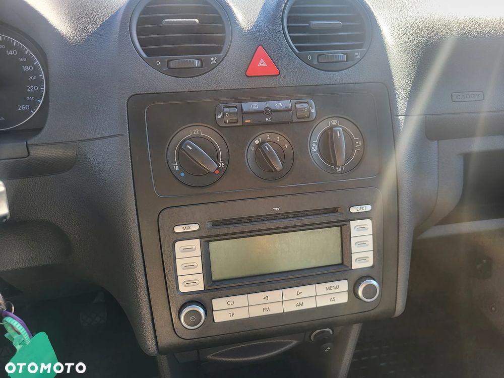Volkswagen Caddy - 22
