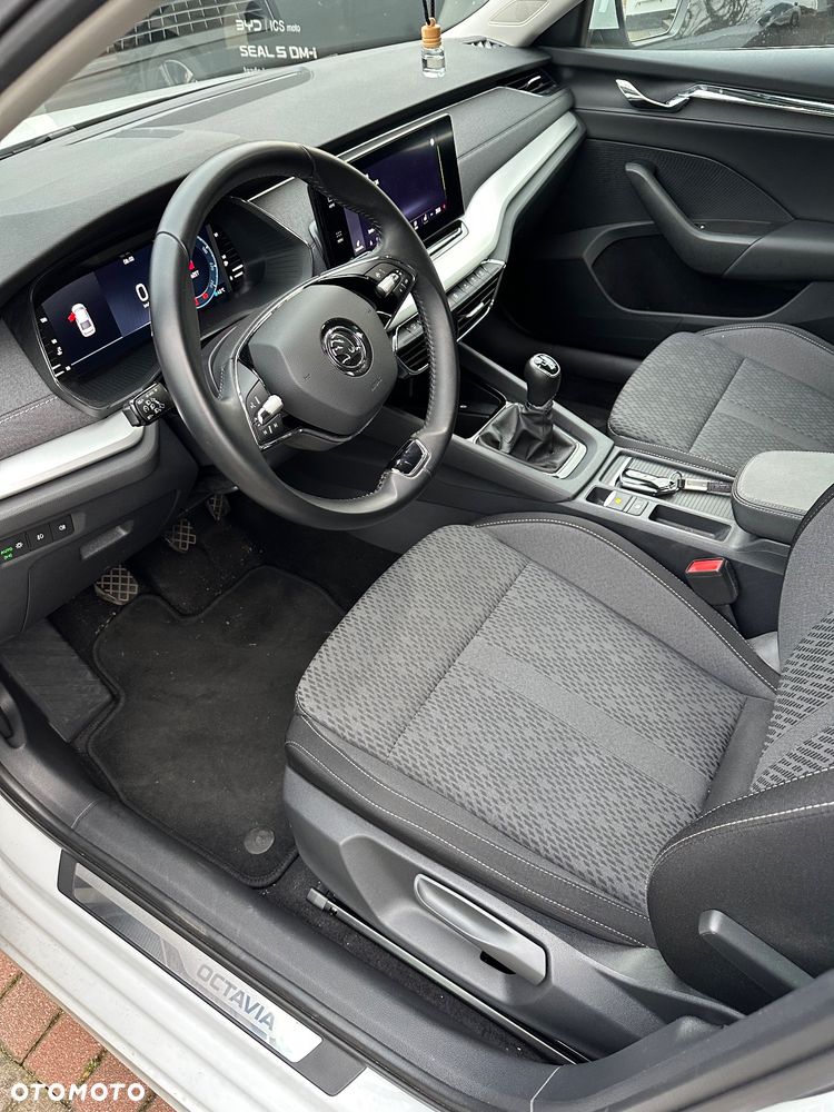Skoda Octavia 1.5 TSI ACT Style - 12