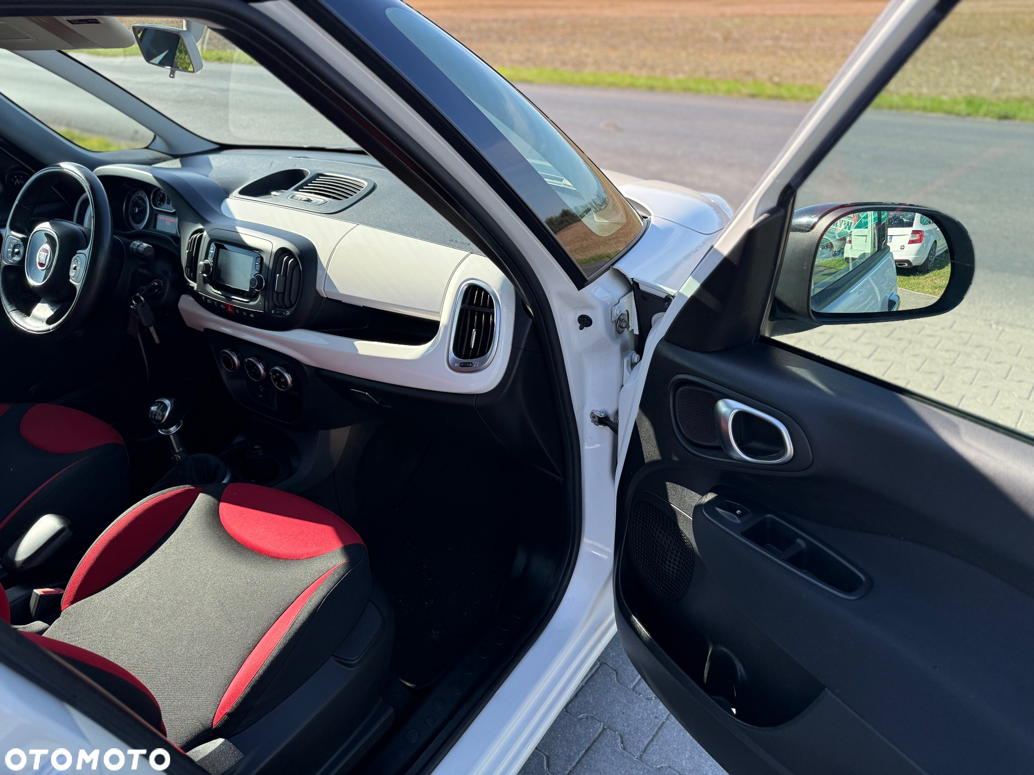 Fiat 500L 1.4 16V (RED) - 27