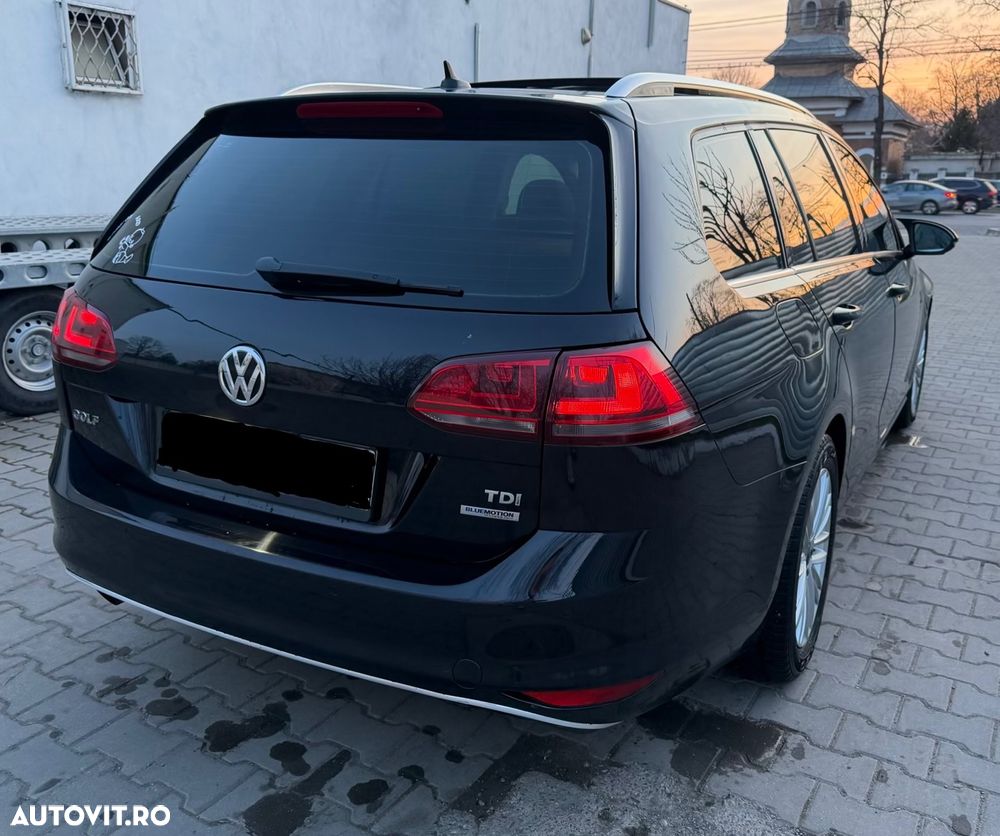 Volkswagen Golf 1.6 TDI BlueMotion Technology DSG Trendline - 4