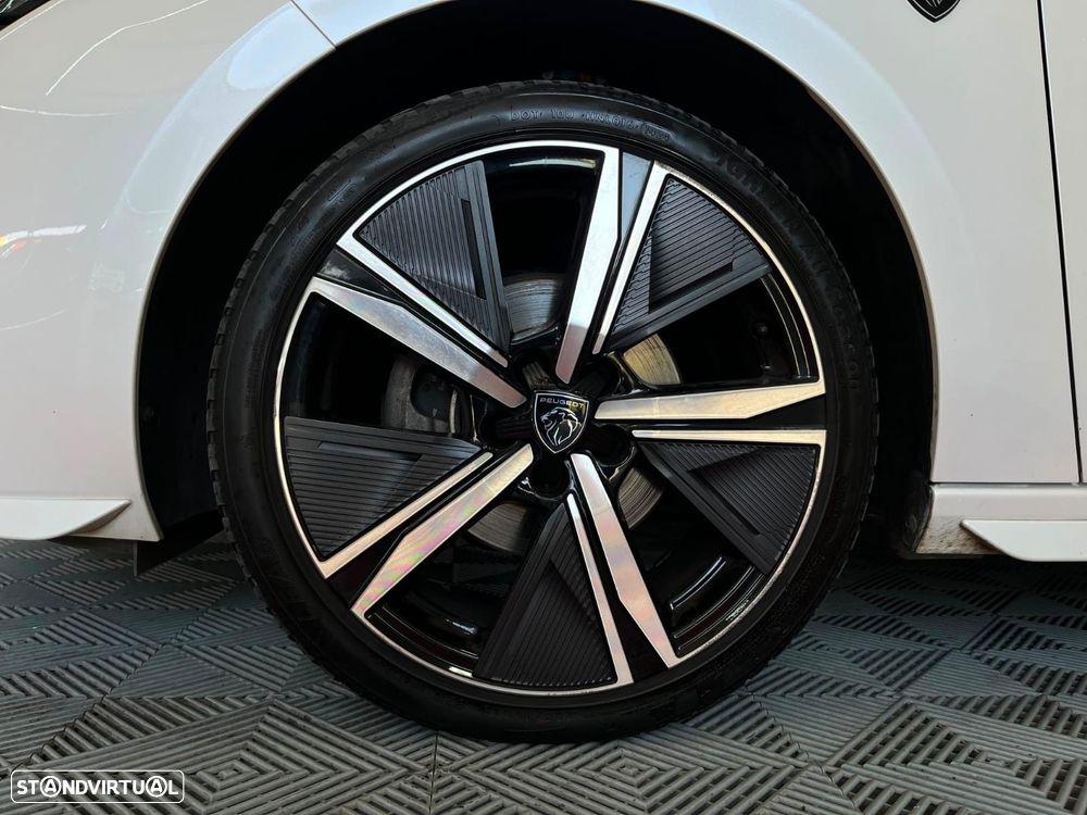 Peugeot 308 1.2 PureTech GT EAT8 - 10