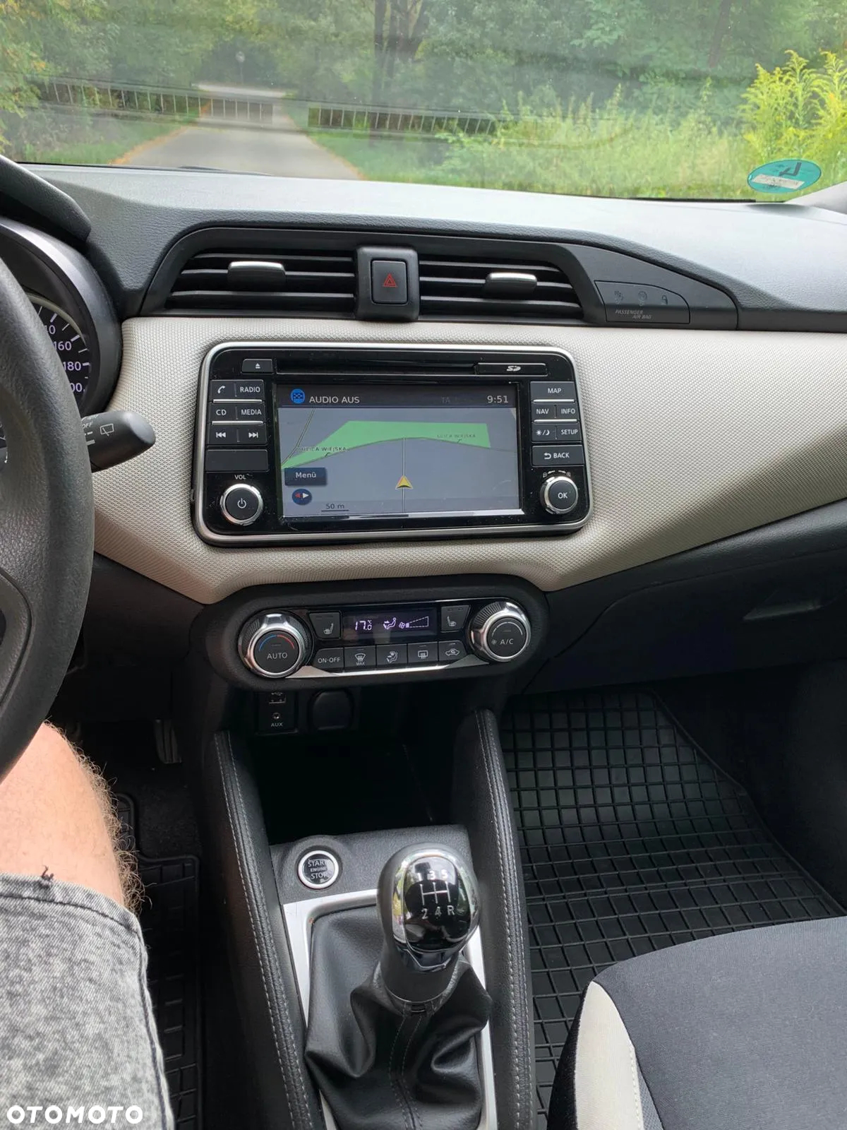 Nissan Micra 1.0 Visia Plus - 15