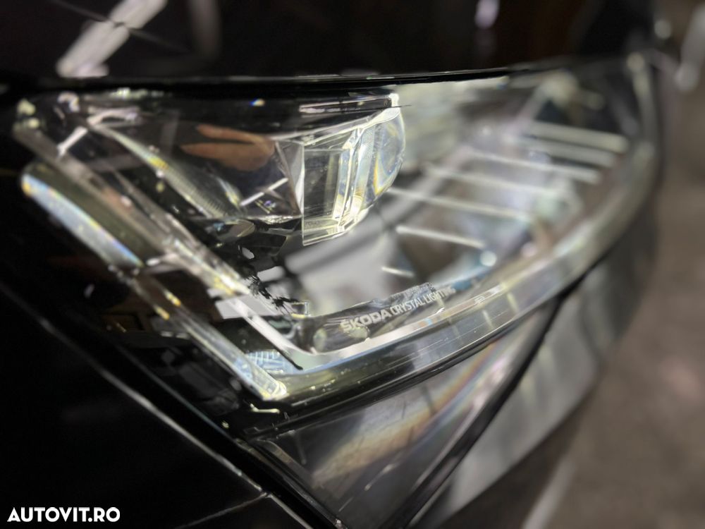 Skoda Superb 2.0 TDI DSG Sportline - 7