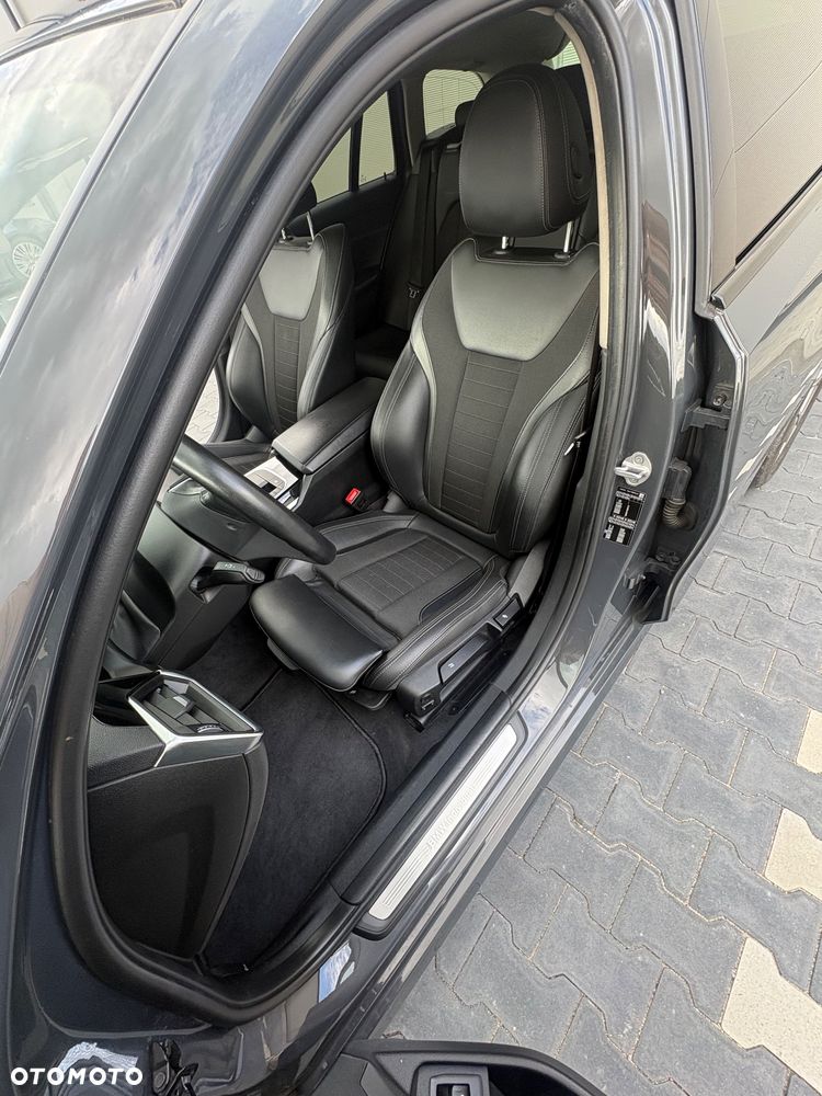 BMW Seria 3 320d Sport Line - 12