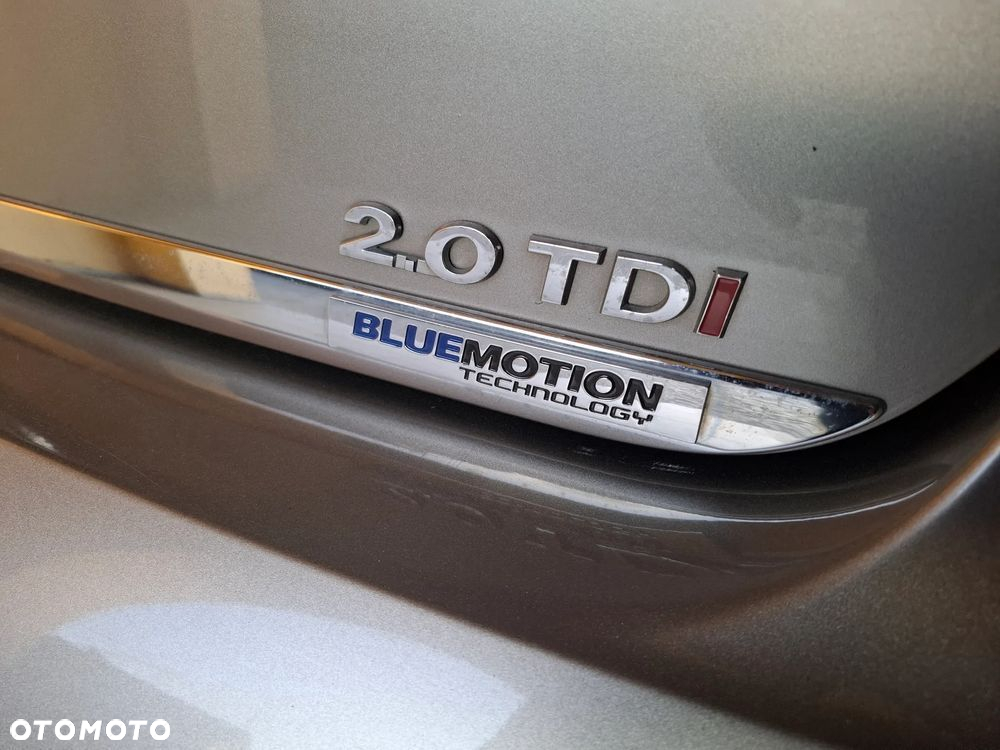 Volkswagen Passat 2.0 TDI Highline DSG - 4