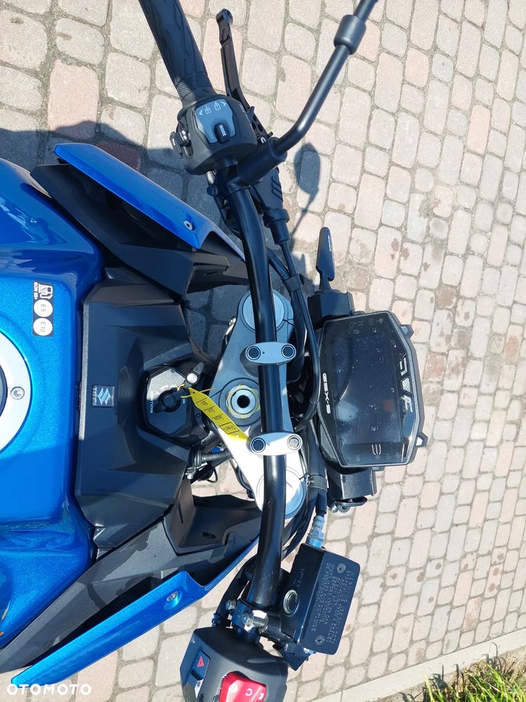 Suzuki GSX - 9