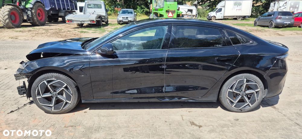 BYD Seal 82.5kWh Design - 9