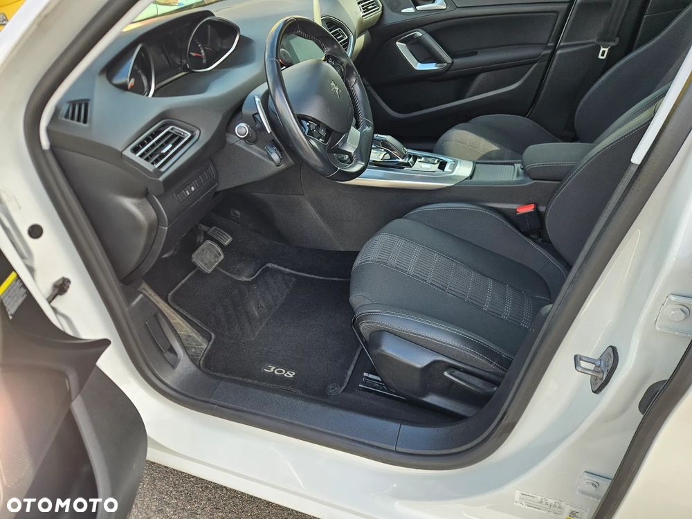 Peugeot 308 1.5 BlueHDi Allure Pack S&S EAT8 - 9
