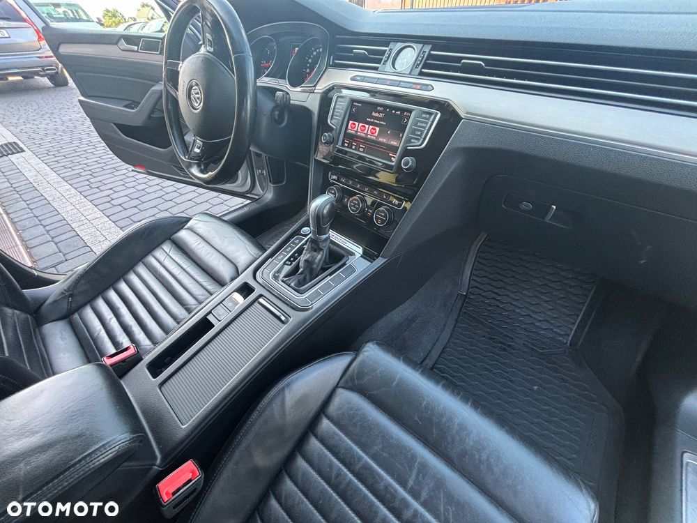 Volkswagen Passat 2.0 TDI BMT 4Mot Highline DSG - 18