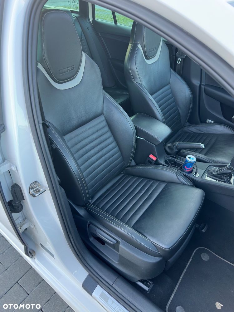 Skoda Octavia 2.0 TDI RS DSG - 17