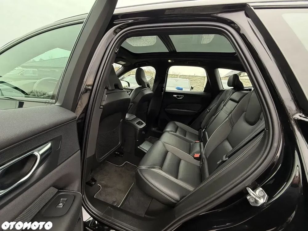 Volvo XC 60 - 30