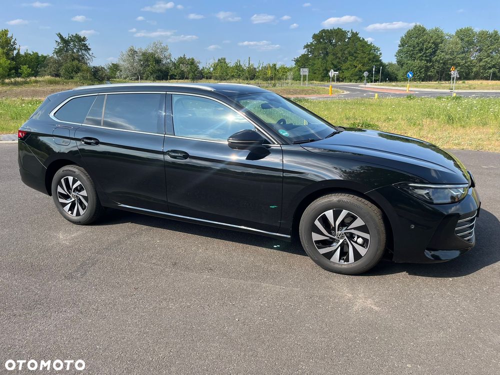 Volkswagen Passat 2.0 TDI SCR DSG Business - 4