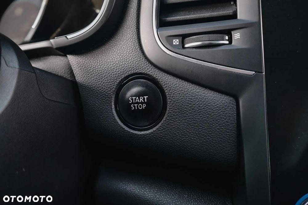 Renault Megane ENERGY TCe 130 Start & Stop LIMITED - 29