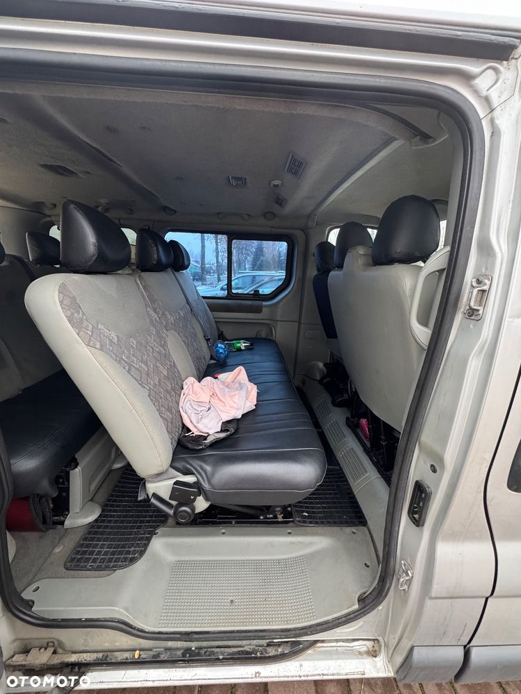 Renault Trafic Passenger - 7