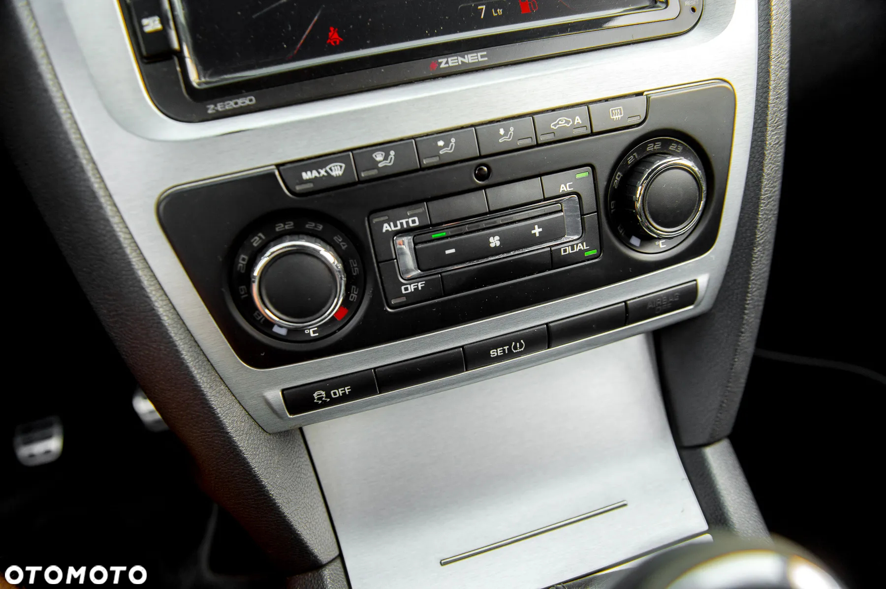 Skoda Octavia Combi 2.0 TSI RS - 31