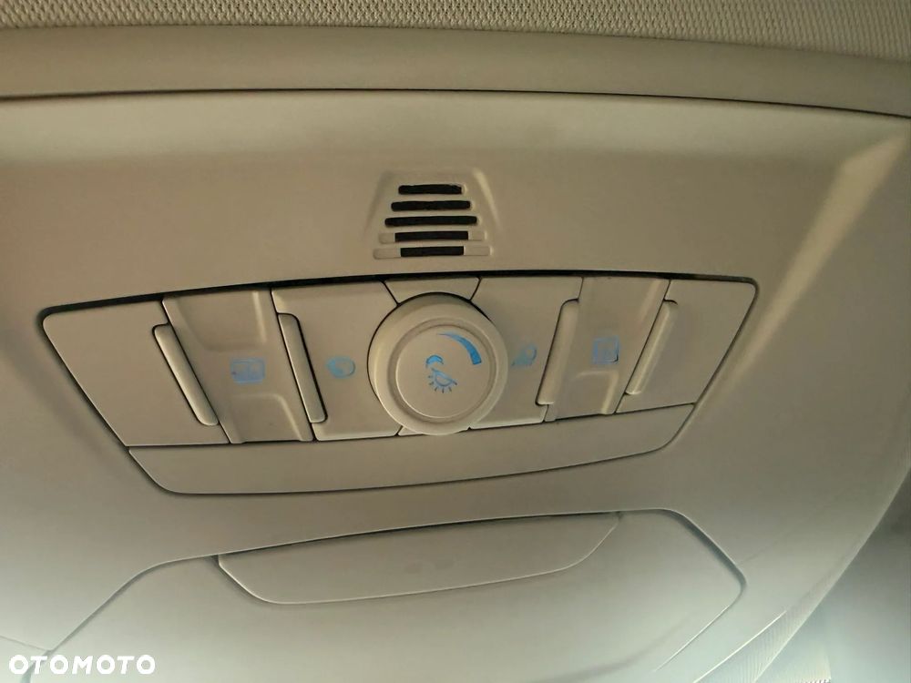 Ford Kuga 2.0 TDCi 4WD Titanium Plus - 37