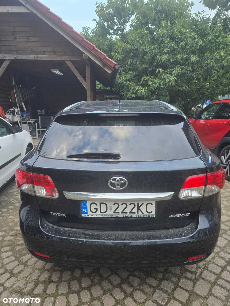 Toyota Avensis - 4