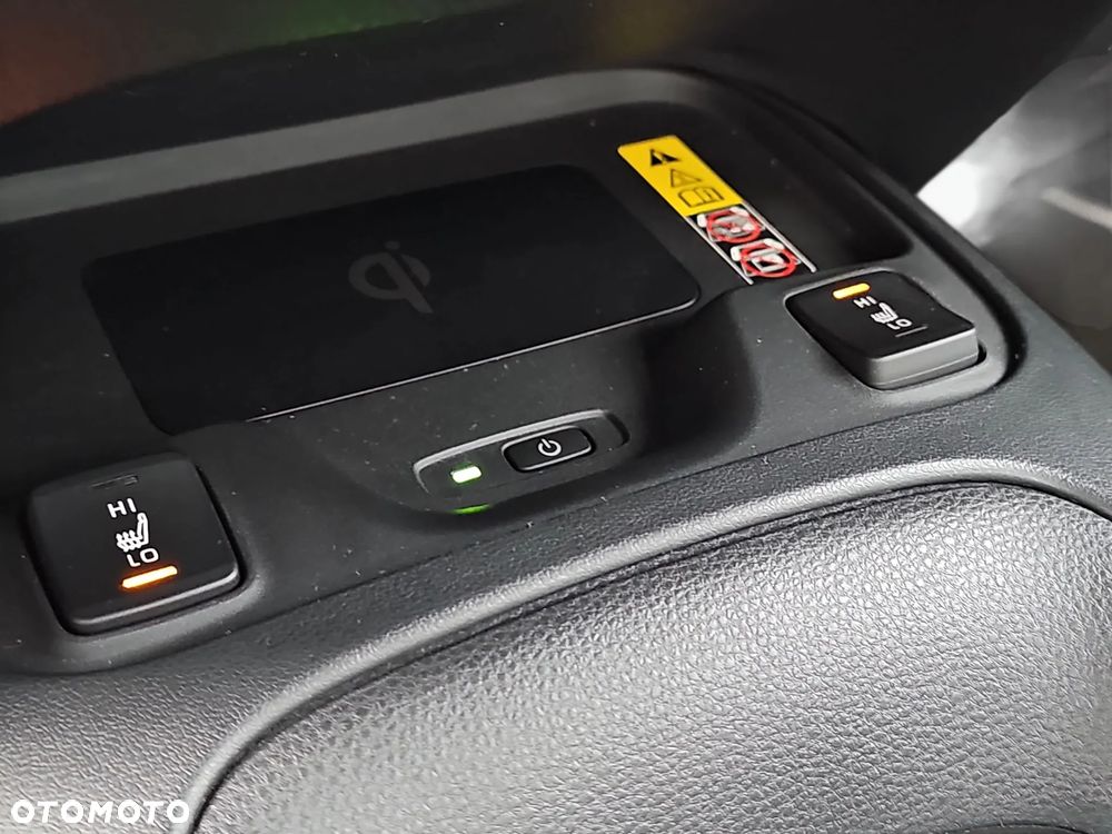 Toyota Corolla 1.8 Hybrid Comfort - 25