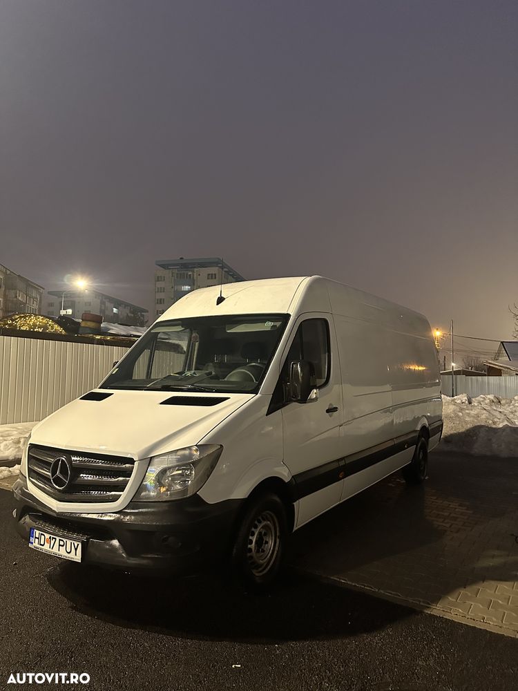 Mercedes-Benz Sprinter - 2