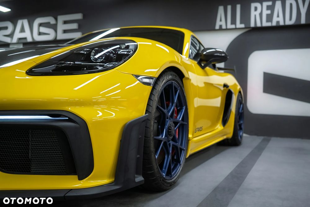 Porsche 718 Cayman - 3