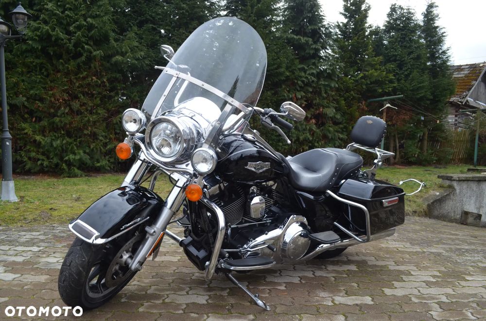 Harley-Davidson Touring Street Glide - 33