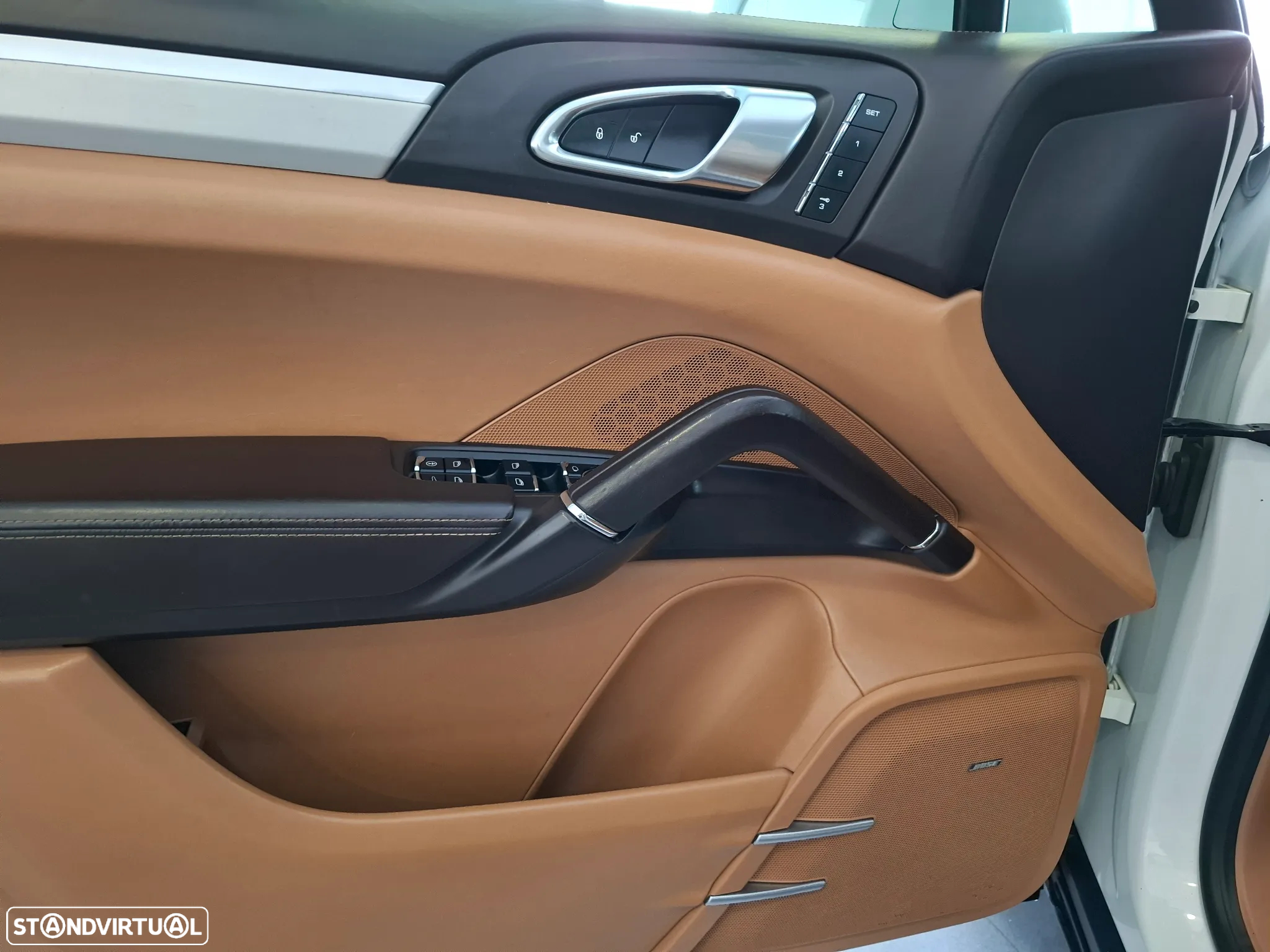 Porsche Cayenne II Platinum Edition - 10