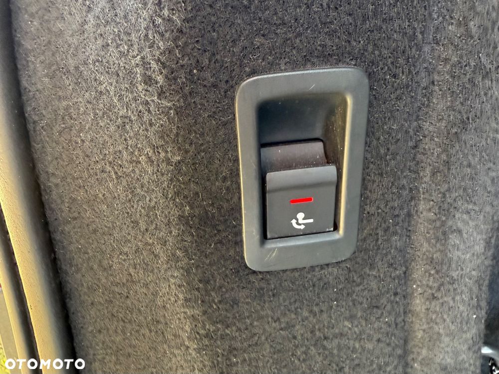 Audi A4 Avant 2.0 TDI S tronic - 18