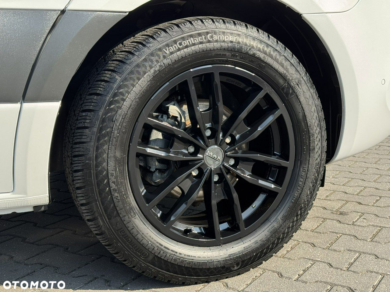 Mercedes-Benz Sprinter - 9