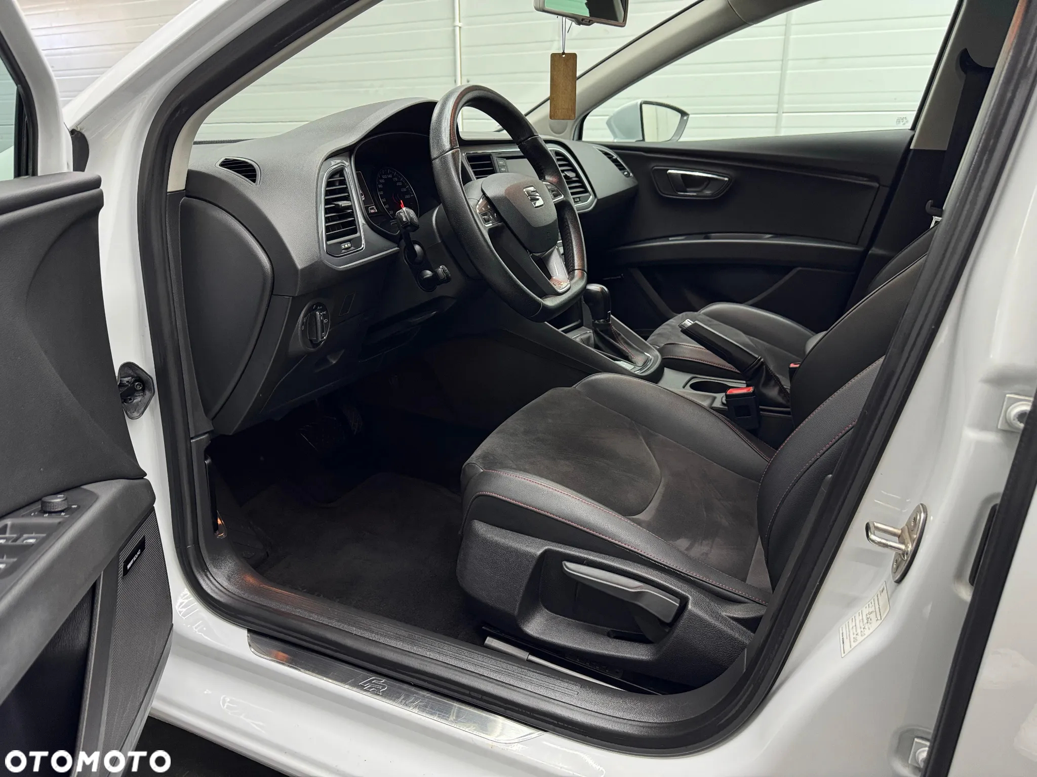 Seat Leon ST 1.8 TSI Start&Stop DSG FR - 15