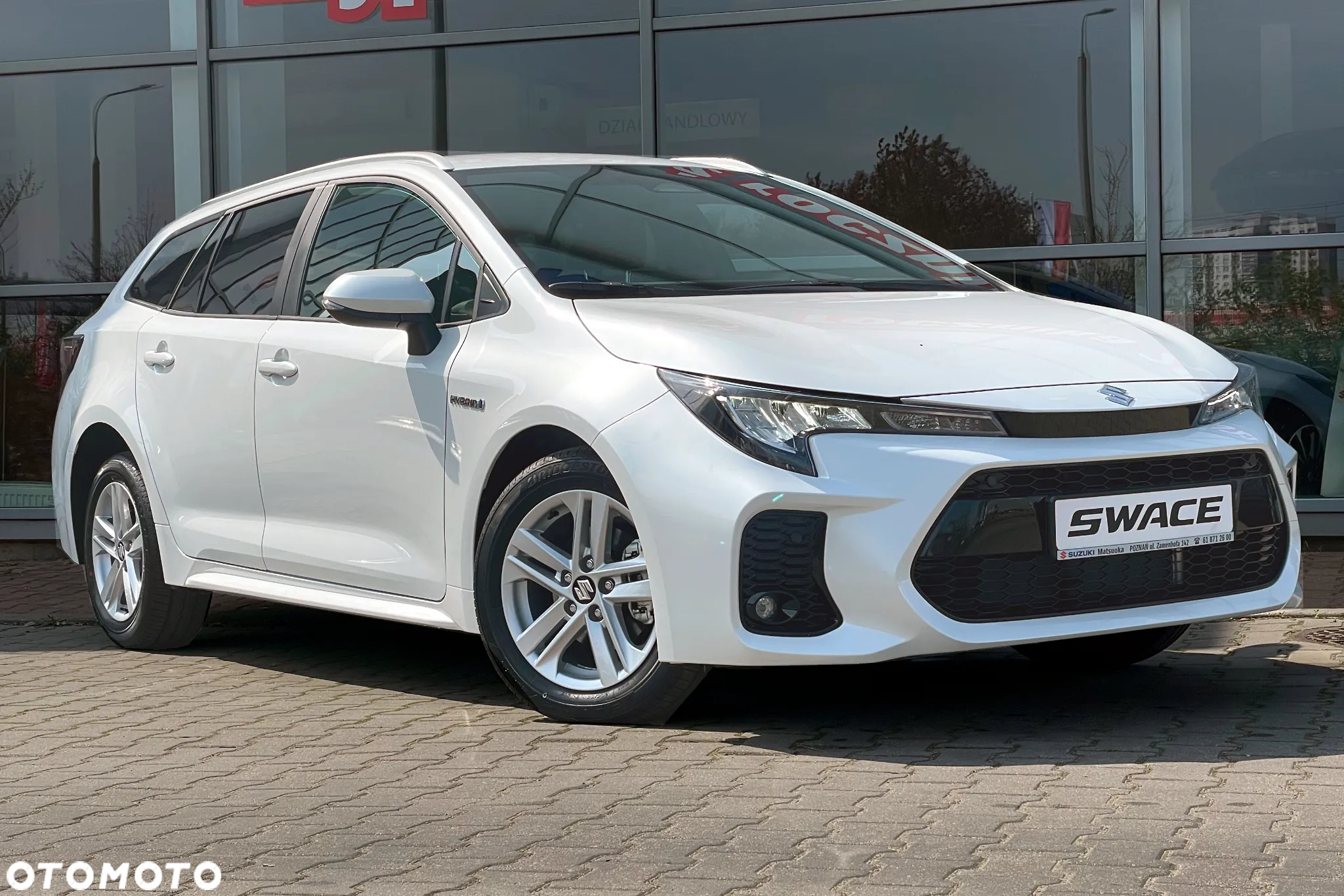 Suzuki Swace 1.8 Hybrid Premium Plus CVT - 3