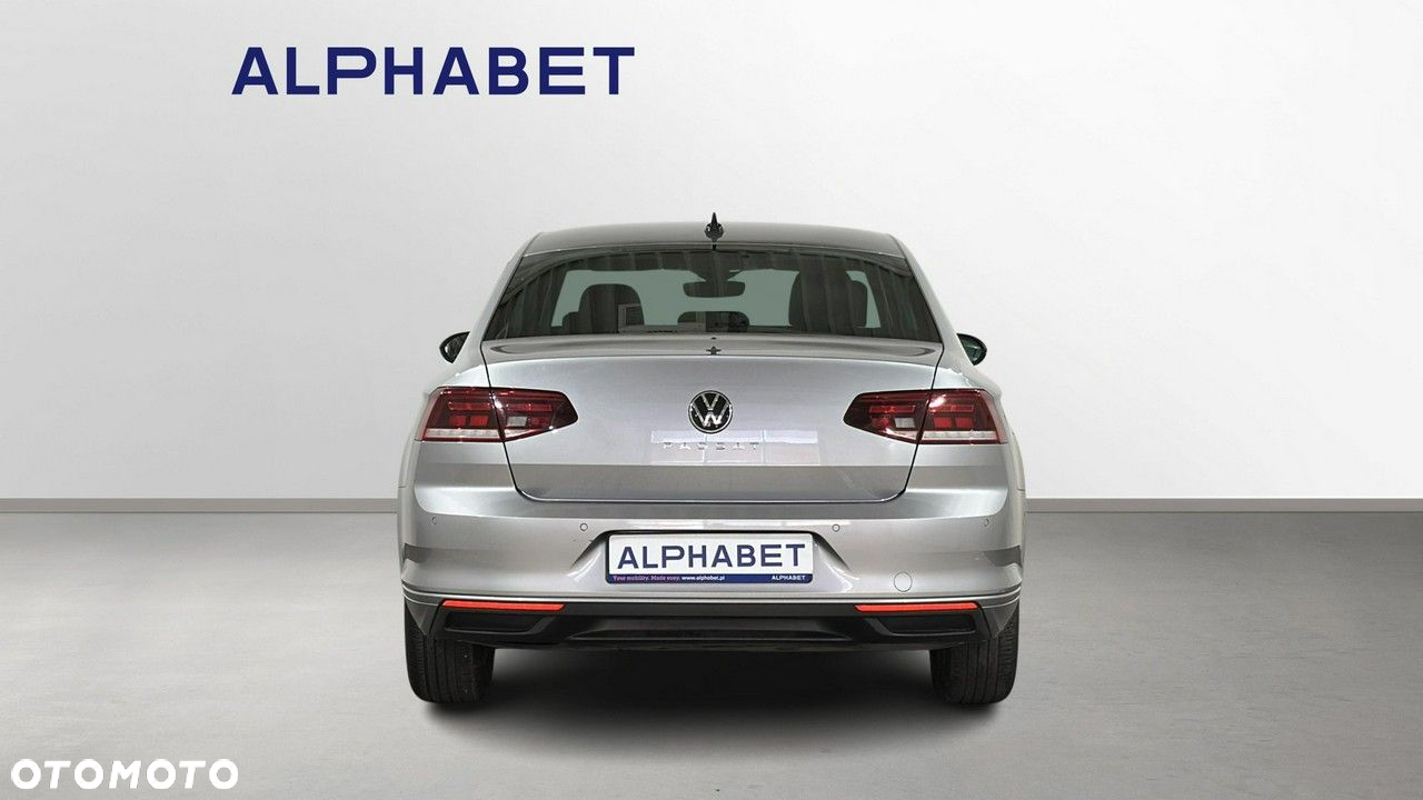 Volkswagen Passat - 5