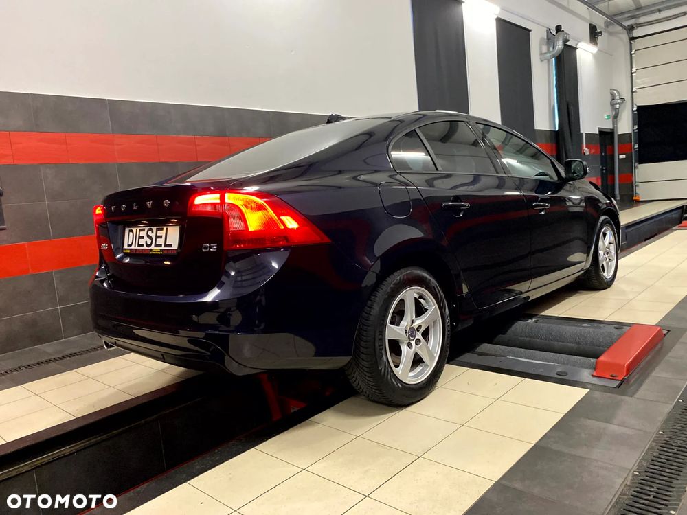 Volvo S60 D3 Momentum - 9