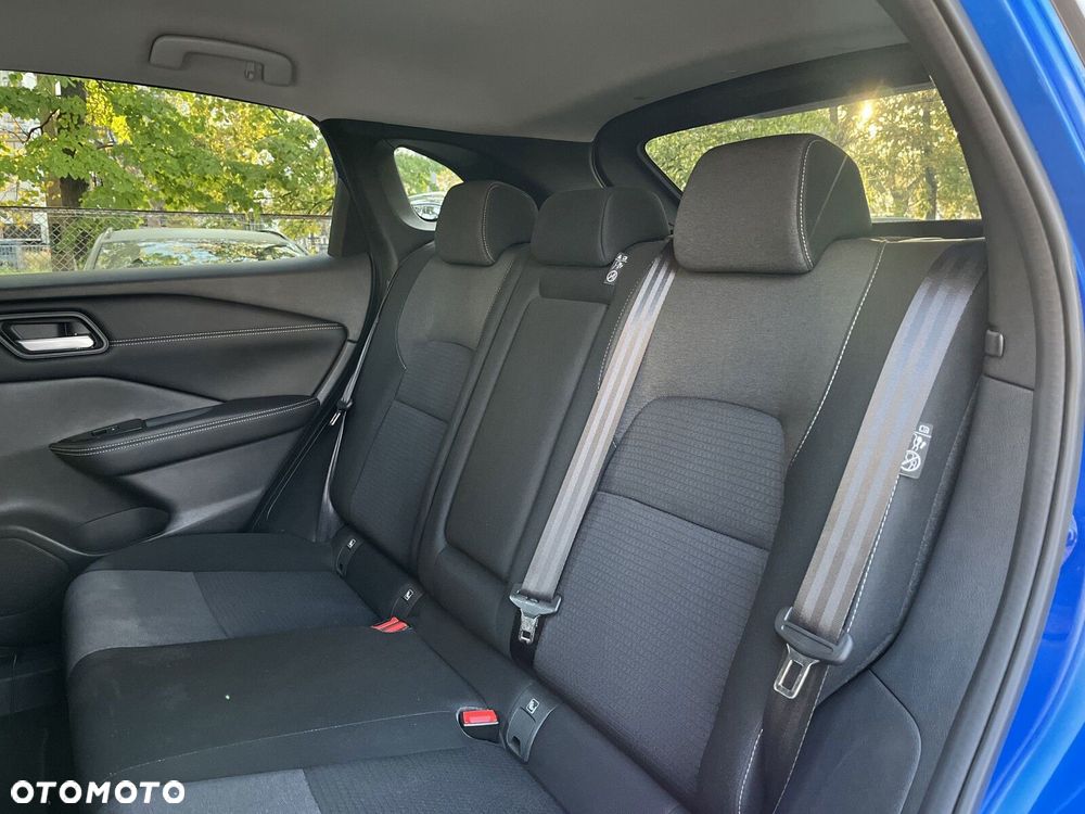 Nissan Qashqai 1.3 DIG-T mHEV N-Connecta Xtronic - 28