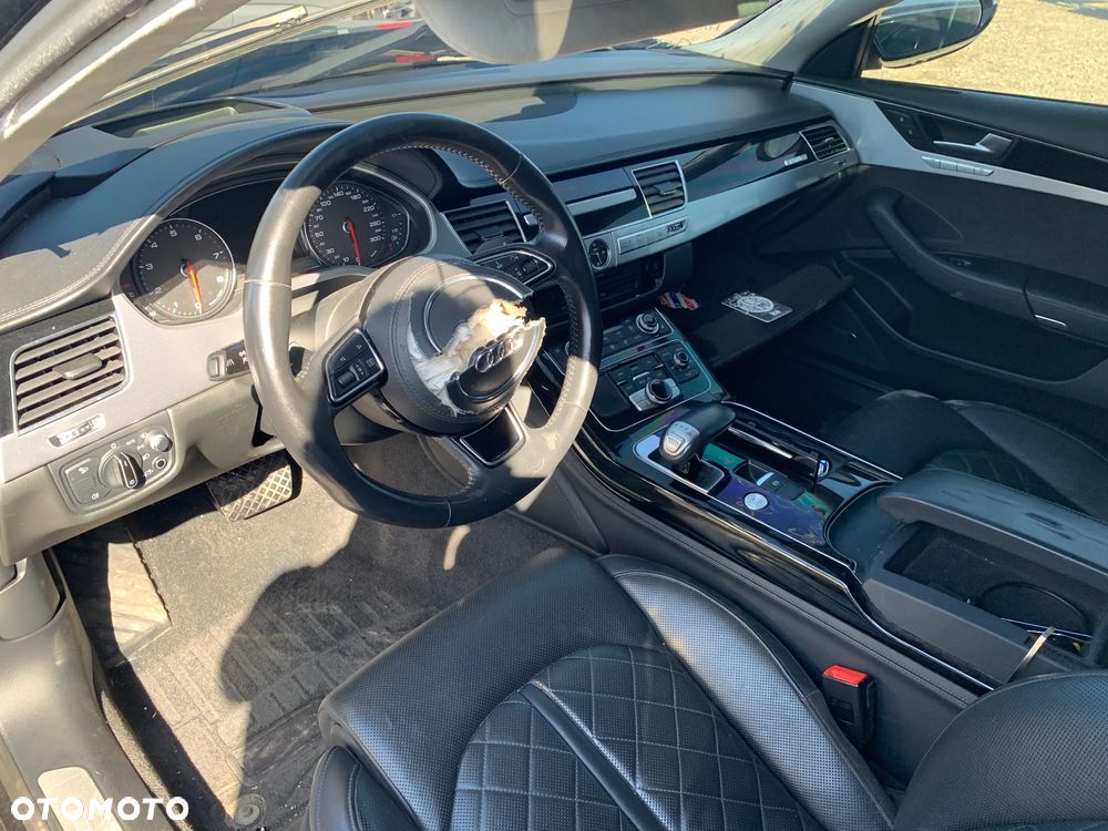 Audi A8 4.0 TFSI Quattro - 12