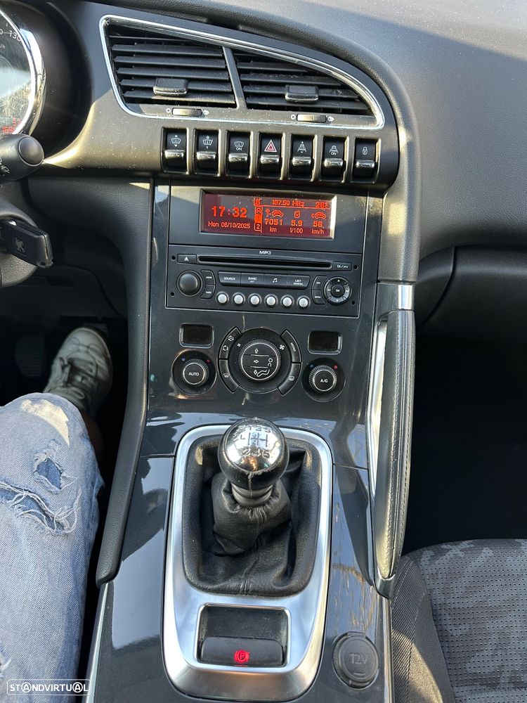 Peugeot 3008 1.6 HDi Sport - 25