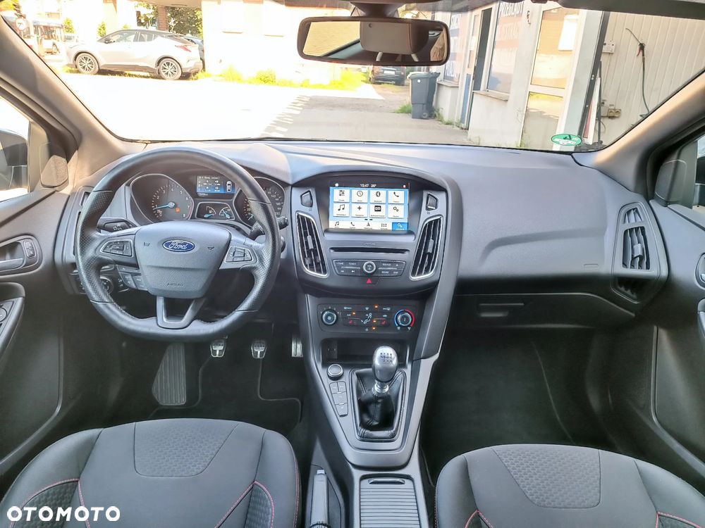 Ford Focus 1.5 EcoBoost STart-Stopp-System ST-LINE - 16