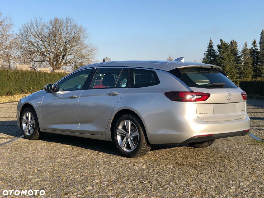 Opel Insignia - 16